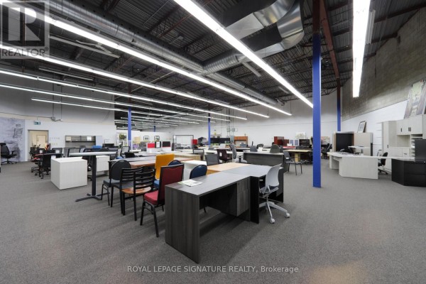 4 - 120 Mclevin Avenue, Toronto, ON M1B3E9 Photo 2