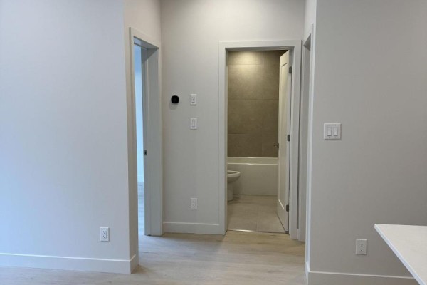 4 - 1301 Dorchester Avenue, Ottawa, ON K1Z8E8 Photo 4