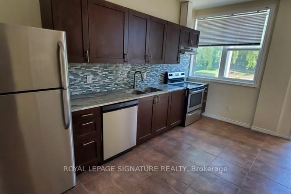 Unit 4 - 14635 Ninth Line, Whitchurch Stouffville, ON L4A2X9 Photo 4