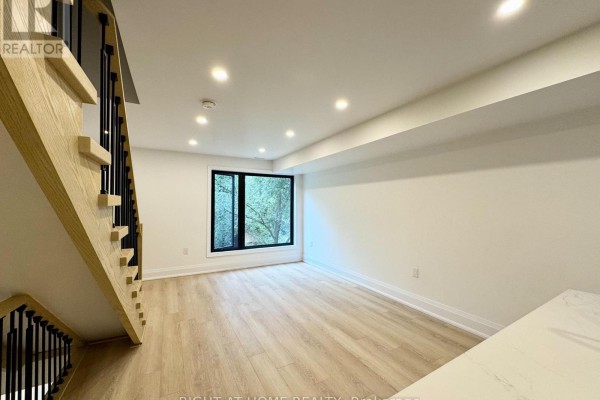 #4 - 151 Gledhill Avenue, Toronto, ON M4C5L1 Photo 5