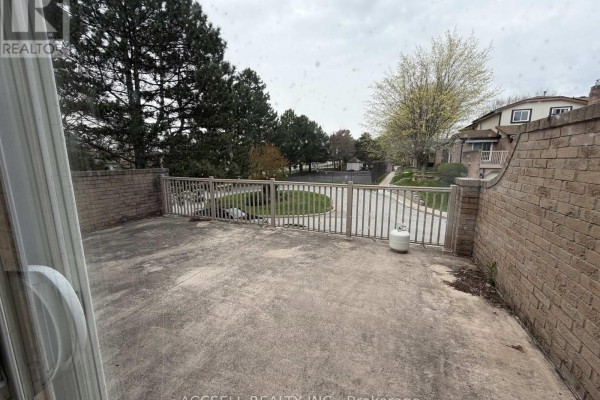 4 - 1510 Upper Middle Road, Burlington, ON L7P4M5 Photo 3