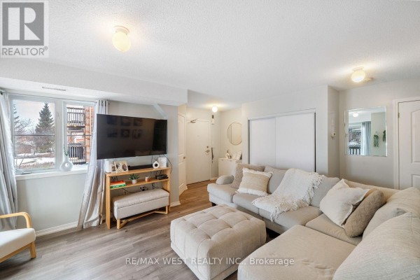 4 - 17 Cheltenham Road, Barrie, ON, photo 3