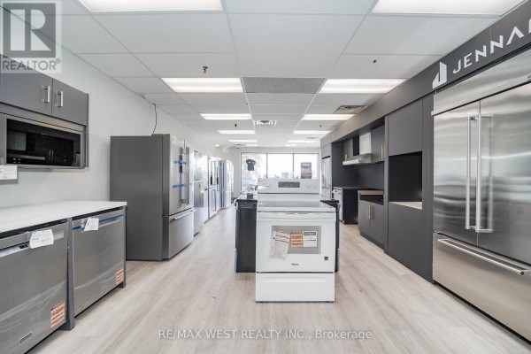 4 - 176 Bullock Drive, Markham, ON L3P7N1 Photo 5
