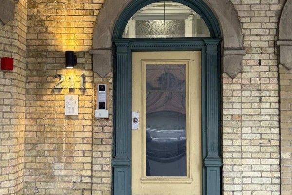 4 - 211 Jarvis Street, Toronto, ON M5J2C1 Photo 4