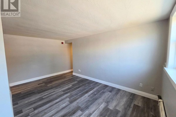 4 - 300 Montrave Avenue, Oshawa, ON, photo 3