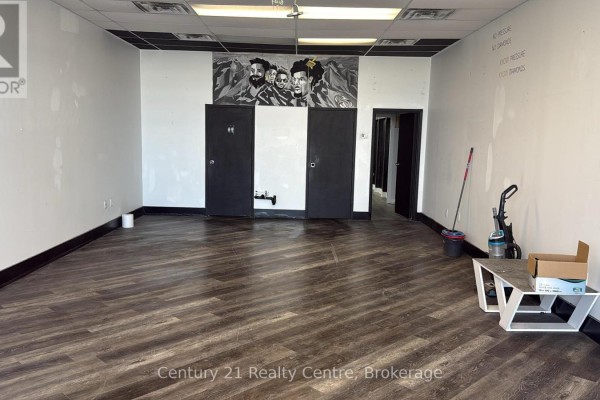 4 - 341 Parkhurst Square, Brampton, ON L6T0C2 Photo 2