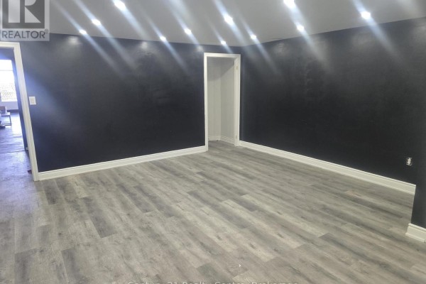 4 - 341 Parkhurst Square, Brampton, ON L6T0C2 Photo 4