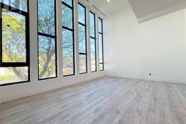 4 - 3429 Yonge Street, Toronto, ON, photo 2