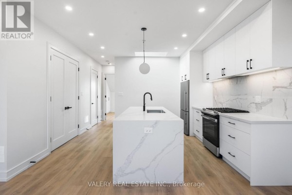Living room - 4 - 3rd Floor - 158 Dovercourt Road, Toronto, ON M6J3C4 Photo 3