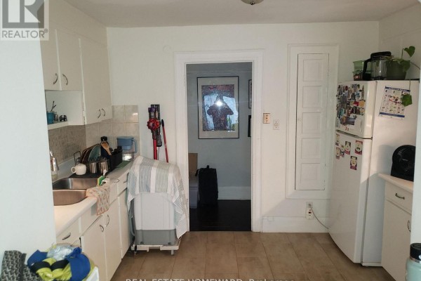 Bedroom - 4 - 435 Parkside Drive, Toronto, ON M6R2Z8 Photo 5