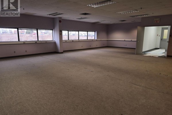 #4 - 600 Thornton Road S, Oshawa, ON, photo 3