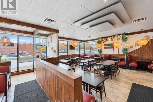4 - 66 Mall Road, Hamilton, ON L8V5B9 Photo 5