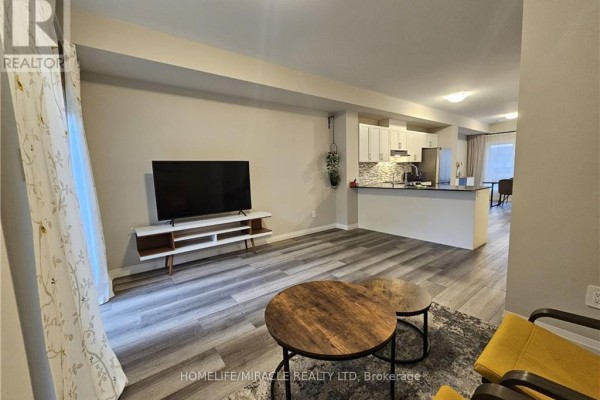 Living room - 4 - 720 Grey Street, Brantford, ON N3S0K2 Photo 5