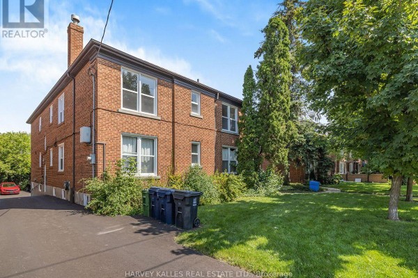 Living room - 4 - 8 Markdale Avenue, Toronto, ON M6C1S9 Photo 3