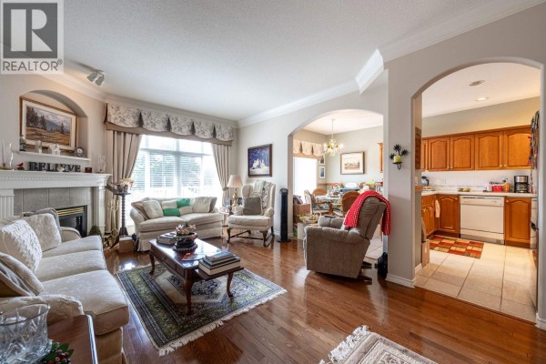 4 11358 Cottonwood Drive Drive, Maple Ridge, BC V2X5V5 Photo 2