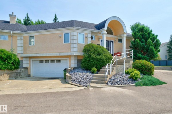Kitchen - #4 11809 9b Av Nw, Edmonton, AB T6J7B6 Photo 3