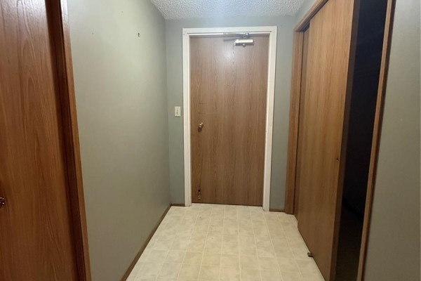 4pc Bathroom - 4 119 4th Avenue W, Kindersley, SK S0L1S0 Photo 3