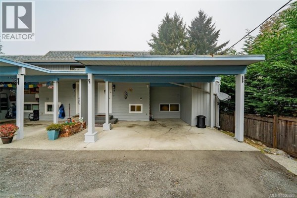 4 1225 Centre Rd, Qualicum Beach