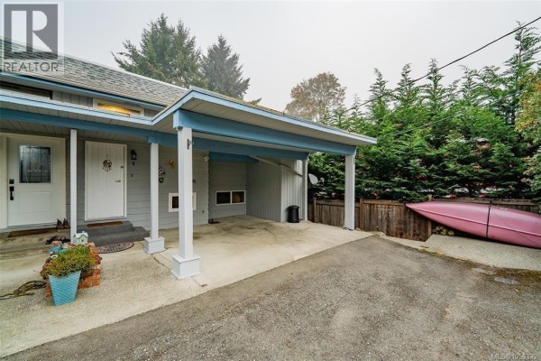 Bedroom - 4 1225 Centre Rd, Qualicum Beach, BC V9K2G8 Photo 2