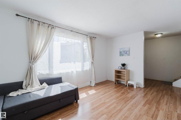 Bedroom 2 - #4 14310 80 St Nw, Edmonton, AB T5C1L6 Photo 5