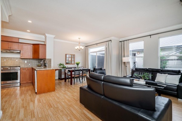 Townhouse for sale at 4 18055 70th Avenue, Surrey, BC - MLS® YNpafe