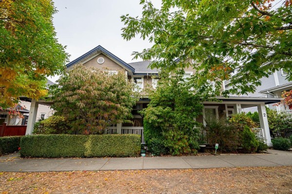 4 18055 70th Avenue, Surrey, BC, photo 3