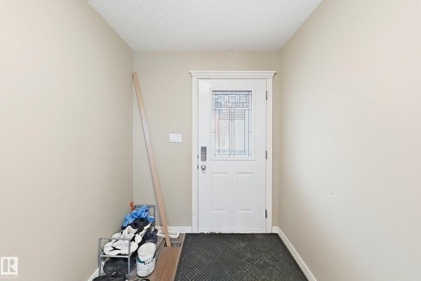 Family room - 4 1920 Millwoods Rd E Nw, Edmonton, AB T6L7C7 Photo 4