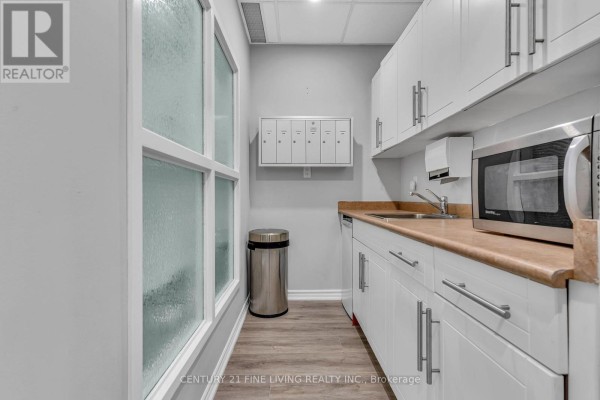4-203 - 115 Woodstream Boulevard, Vaughan, ON L4L8K5 Photo 4