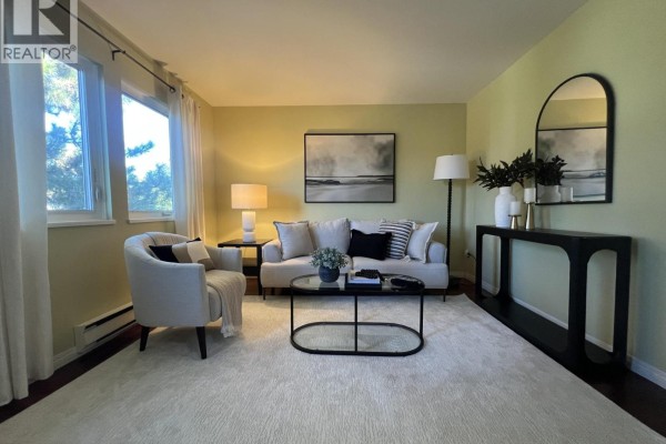 4 2682 W 8th Avenue, Vancouver, BC V6K2B6 Photo 2