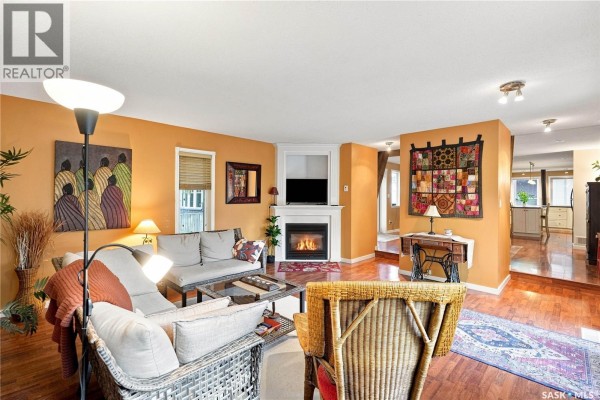 Dining room - 4 2855 Lacon Street, Regina, SK S4N2A9 Photo 3