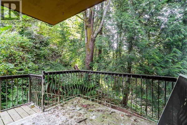 4 305 Decaire Street, Coquitlam, BC V3K4Z6 Photo 4