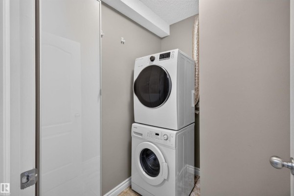 Primary Bedroom - #4 4616 47 St, Leduc, AB T9E4P1 Photo 4