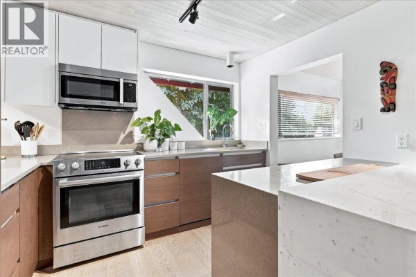 4 4637 Blackcomb Way, Whistler, BC V8E0Y6 Photo 4