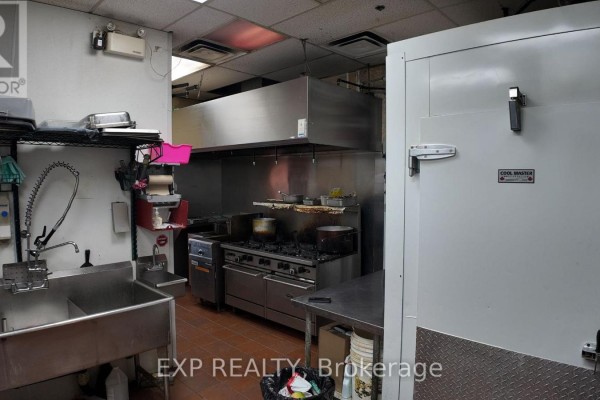 4 475 Westney Road, Ajax, ON L1T4H3 Photo 5