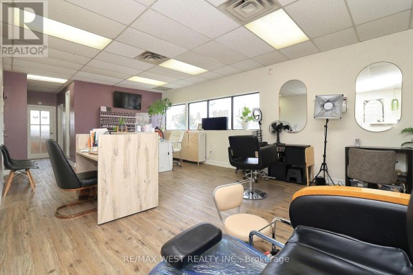 4-5 - 3702 Kingston Road, Toronto, ON M1J3H3 Photo 4