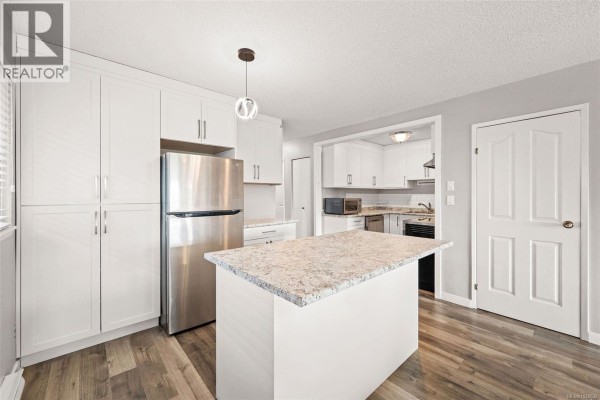 Dining room - 4 524 Rosehill St, Nanaimo, BC V9S1E6 Photo 5