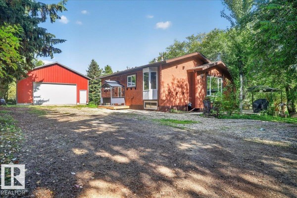 Primary Bedroom - #4 52508 Rge Road 21, Rural Parkland County, AB T7Y2H1 Photo 5