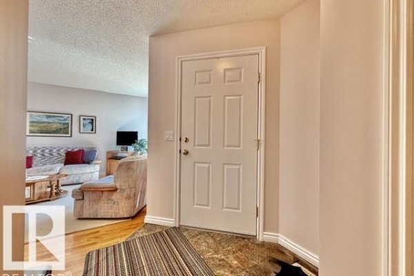 Primary Bedroom - #4 5714 50 St, Wetaskiwin, AB T9A3R3 Photo 4