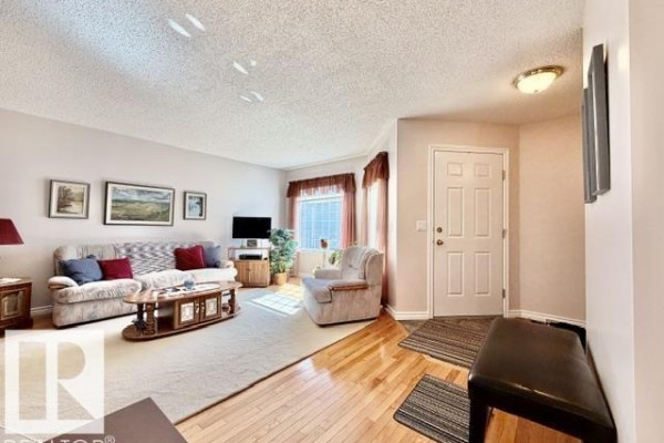 Bedroom 2 - #4 5714 50 St, Wetaskiwin, AB T9A3R3 Photo 5