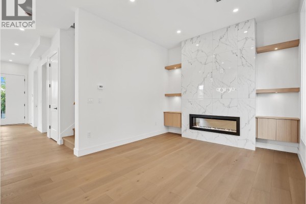 4 6885 Aubrey Street, Burnaby, BC, photo 3