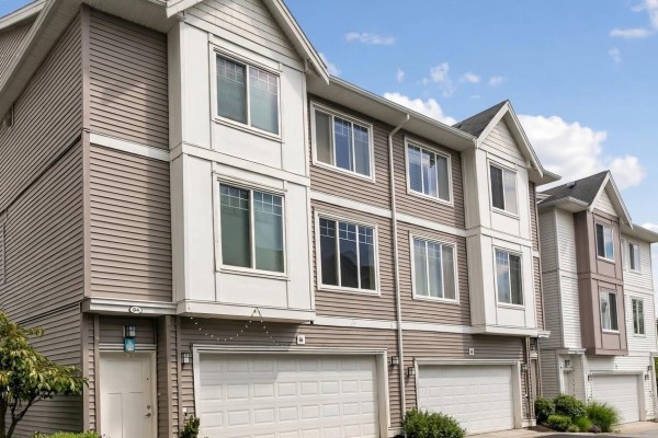 4 8033 166b Street, Surrey
