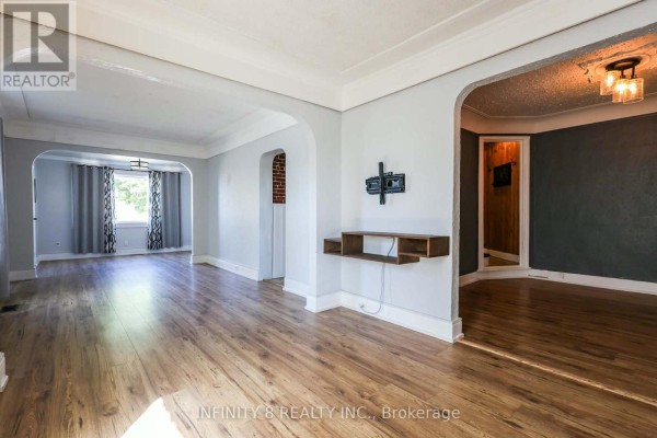 4 Alpine Street, St  Catharines, ON, photo 3