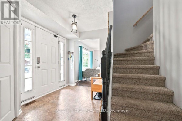 Mud room - 4 Banting Drive, Deep River, ON K0J1P0 Photo 4