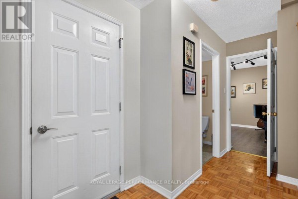 4 Birchdale Avenue, Ottawa, ON K2H5A2 Photo 5