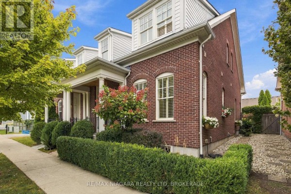 4 Blackbird Street, Niagara On The Lake, ON L0S1J0 Photo 2