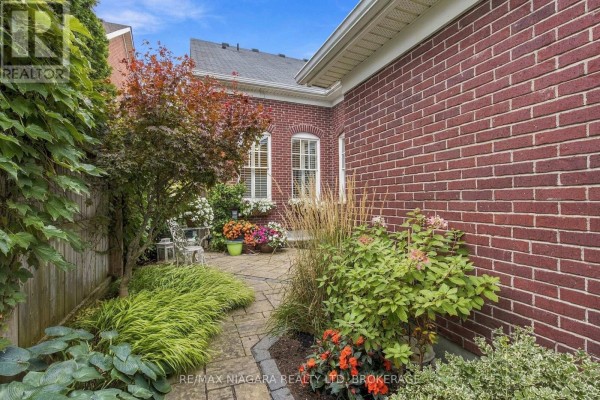 4 Blackbird Street, Niagara On The Lake, ON L0S1J0 Photo 4