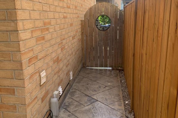 4 Bonnie Braes Drive, Brampton, ON, photo 2