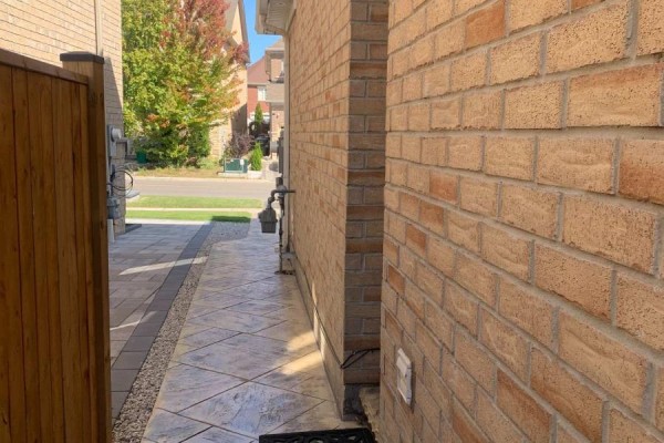 4 Bonnie Braes Drive, Brampton, ON, photo 3
