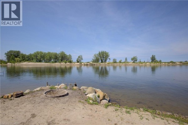 4 Browns Lane, Wasaga Beach, ON, photo 3