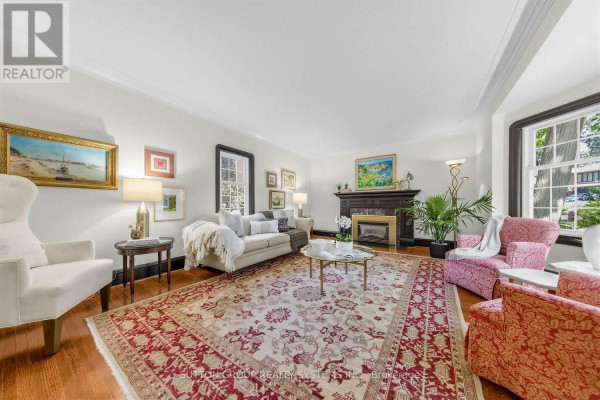 Bedroom 2 - 4 Brule Crescent, Toronto, ON M6S4H9 Photo 5